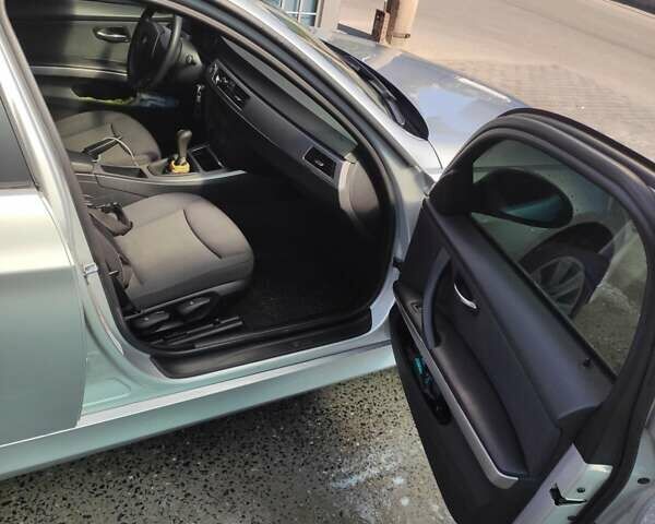 Сірий БМВ 3 Серія, об'ємом двигуна 2 л та пробігом 190 тис. км за 7200 $, фото 14 на Automoto.ua