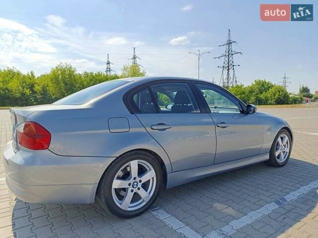 Сірий БМВ 3 Серія, об'ємом двигуна 2 л та пробігом 290 тис. км за 7555 $, фото 9 на Automoto.ua