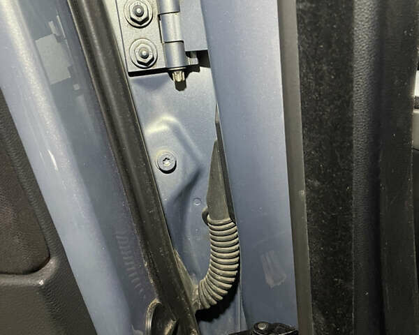 БМВ 3 Серия 2006 в Чернигове на Automoto.ua Серый БМВ 3 Серия, объемом двигателя 2 л и пробегом 260 тыс. км за 7500 $, фото 12 на Automoto.ua