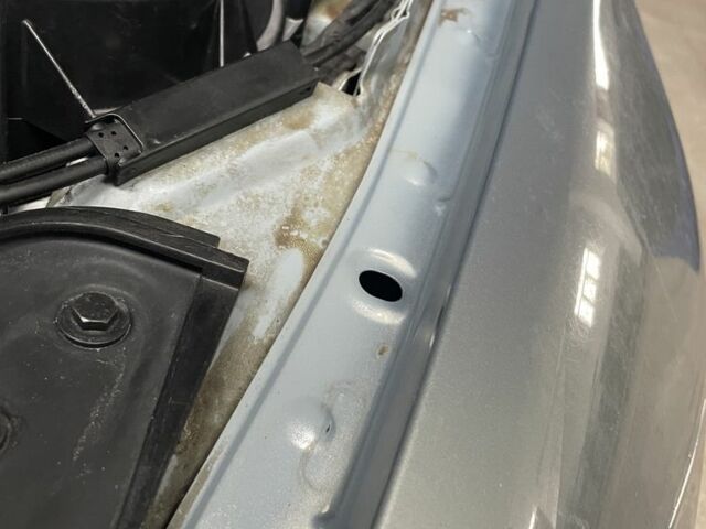 БМВ 3 Серия 2006 в Чернигове на Automoto.ua Серый БМВ 3 Серия, объемом двигателя 2 л и пробегом 260 тыс. км за 7500 $, фото 18 на Automoto.ua