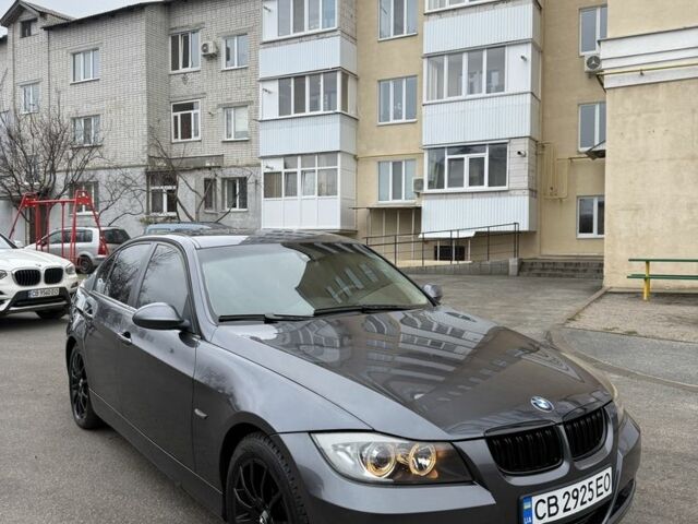 Серый БМВ 3 Серия, объемом двигателя 2 л и пробегом 247 тыс. км за 7500 $, фото 3 на Automoto.ua