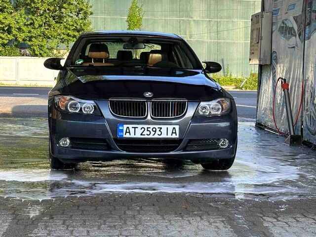 Серый БМВ 3 Серия, объемом двигателя 2 л и пробегом 274 тыс. км за 6800 $, фото 2 на Automoto.ua