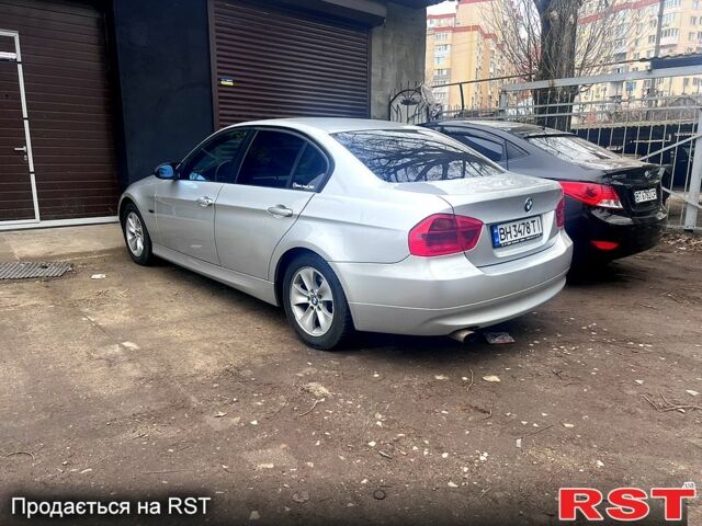 Серый БМВ 3 Серия, объемом двигателя 2 л и пробегом 175 тыс. км за 2500 $, фото 1 на Automoto.ua