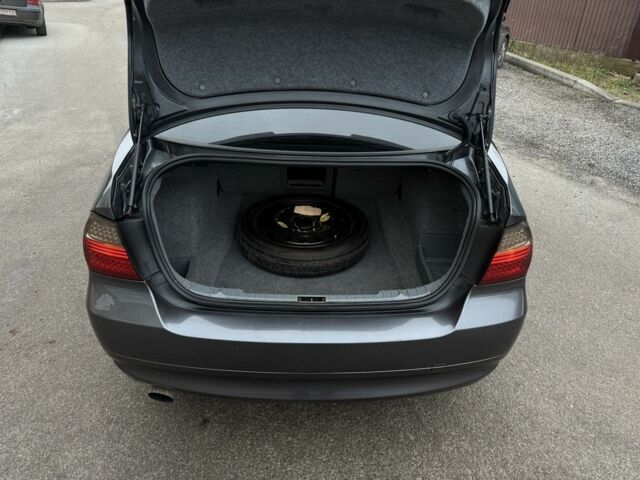 Серый БМВ 3 Серия, объемом двигателя 2 л и пробегом 247 тыс. км за 7500 $, фото 12 на Automoto.ua