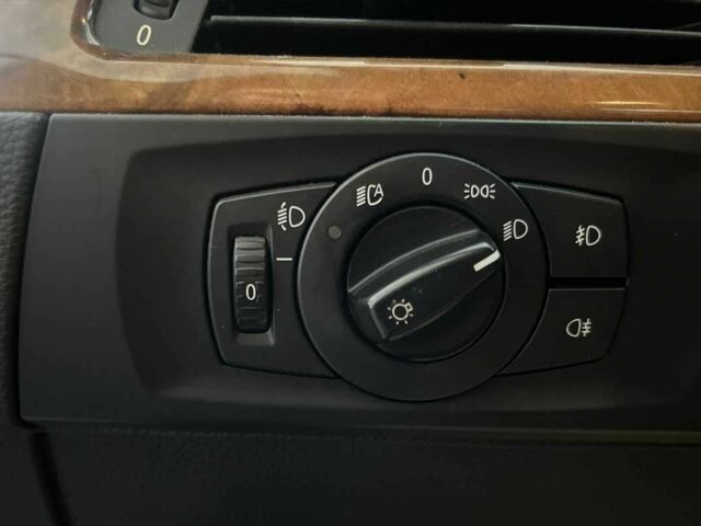 Сірий БМВ 3 Серія, об'ємом двигуна 2 л та пробігом 470 тис. км за 7300 $, фото 12 на Automoto.ua