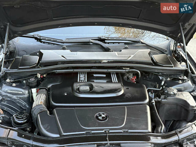 Серый БМВ 3 Серия, объемом двигателя 2 л и пробегом 405 тыс. км за 7999 $, фото 46 на Automoto.ua