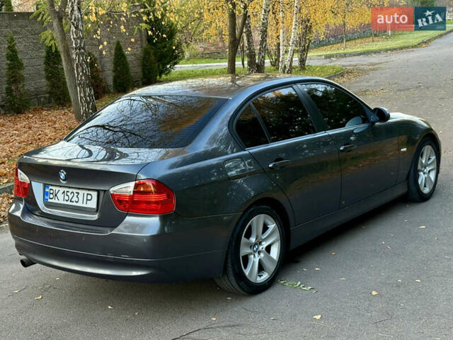 Серый БМВ 3 Серия, объемом двигателя 2 л и пробегом 405 тыс. км за 7999 $, фото 29 на Automoto.ua