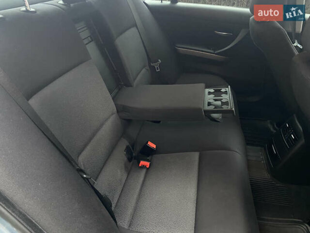 Серый БМВ 3 Серия, объемом двигателя 2 л и пробегом 217 тыс. км за 8500 $, фото 93 на Automoto.ua