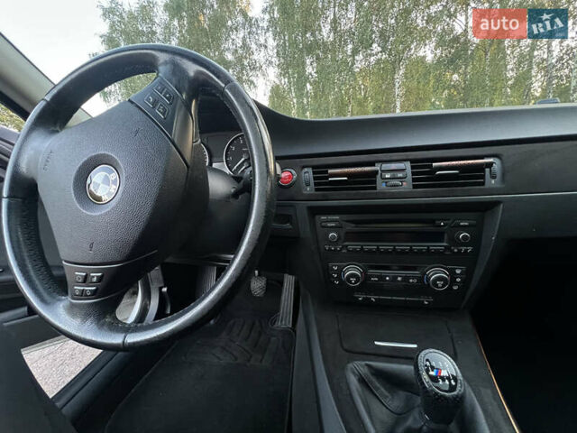 Серый БМВ 3 Серия, объемом двигателя 2 л и пробегом 136 тыс. км за 9500 $, фото 24 на Automoto.ua