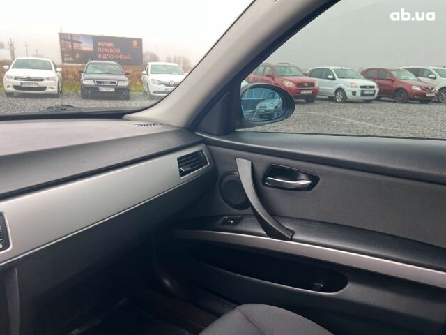 Серый БМВ 3 Серия, объемом двигателя 2 л и пробегом 217 тыс. км за 8990 $, фото 24 на Automoto.ua