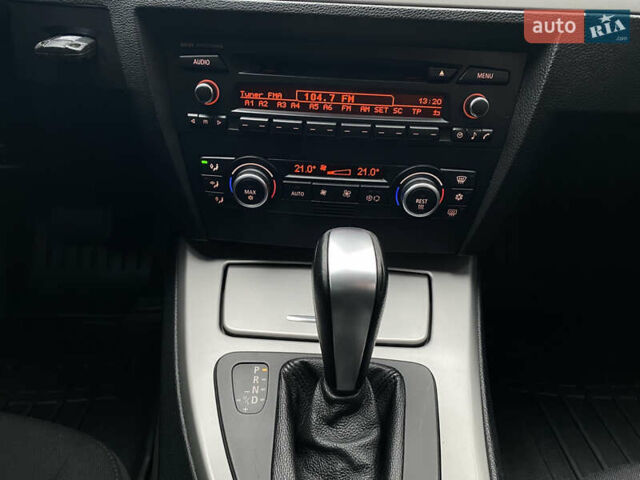 Серый БМВ 3 Серия, объемом двигателя 2 л и пробегом 217 тыс. км за 8500 $, фото 84 на Automoto.ua