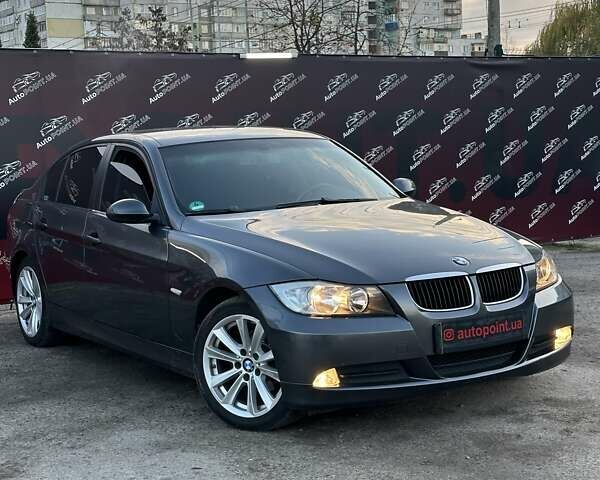 Серый БМВ 3 Серия, объемом двигателя 2 л и пробегом 251 тыс. км за 7300 $, фото 2 на Automoto.ua