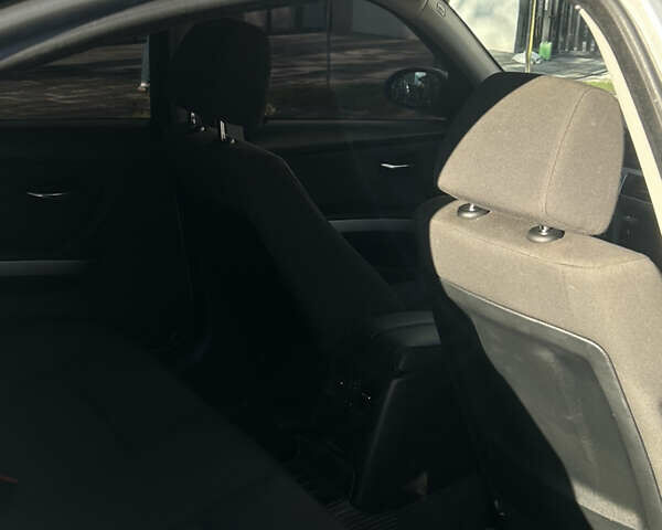 Сірий БМВ 3 Серія, об'ємом двигуна 2 л та пробігом 308 тис. км за 7100 $, фото 11 на Automoto.ua
