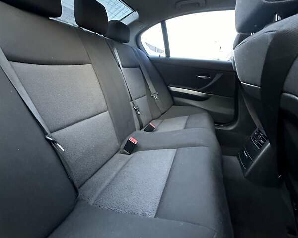 Серый БМВ 3 Серия, объемом двигателя 2 л и пробегом 251 тыс. км за 7300 $, фото 15 на Automoto.ua