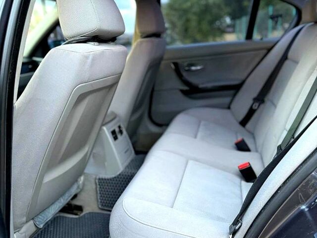 БМВ 3 Серия 2007 в Новомиргороде на Automoto.ua Серый БМВ 3 Серия, объемом двигателя 2 л и пробегом 234 тыс. км за 5800 $, фото 10 на Automoto.ua