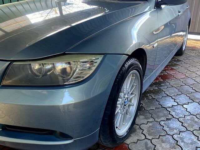 Сірий БМВ 3 Серія, об'ємом двигуна 2 л та пробігом 300 тис. км за 7499 $, фото 1 на Automoto.ua