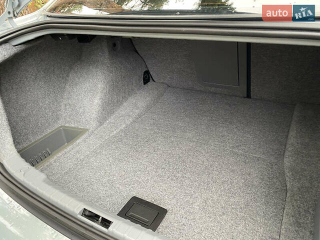 Серый БМВ 3 Серия, объемом двигателя 2 л и пробегом 217 тыс. км за 8500 $, фото 56 на Automoto.ua