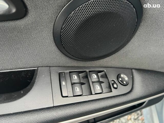 Серый БМВ 3 Серия, объемом двигателя 2 л и пробегом 217 тыс. км за 8990 $, фото 14 на Automoto.ua