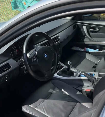 Серый БМВ 3 Серия, объемом двигателя 2 л и пробегом 302 тыс. км за 8200 $, фото 5 на Automoto.ua