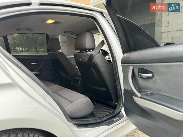 Серый БМВ 3 Серия, объемом двигателя 2 л и пробегом 303 тыс. км за 5500 $, фото 24 на Automoto.ua