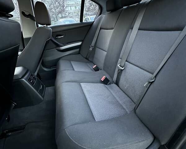 Серый БМВ 3 Серия, объемом двигателя 2 л и пробегом 251 тыс. км за 7300 $, фото 9 на Automoto.ua