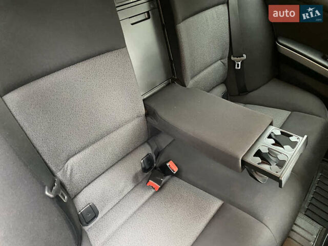 Серый БМВ 3 Серия, объемом двигателя 2 л и пробегом 217 тыс. км за 8500 $, фото 92 на Automoto.ua