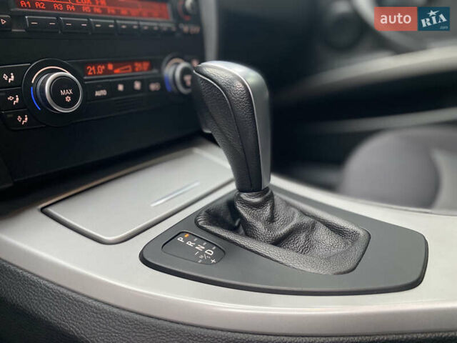 Серый БМВ 3 Серия, объемом двигателя 2 л и пробегом 217 тыс. км за 8500 $, фото 100 на Automoto.ua