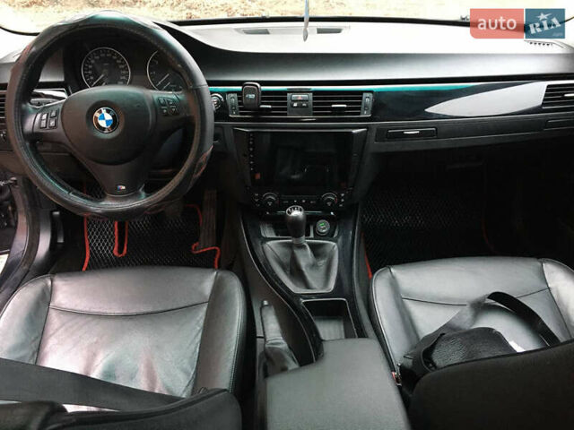 Серый БМВ 3 Серия, объемом двигателя 2 л и пробегом 236 тыс. км за 5800 $, фото 6 на Automoto.ua