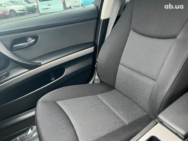 Серый БМВ 3 Серия, объемом двигателя 2 л и пробегом 217 тыс. км за 8990 $, фото 16 на Automoto.ua