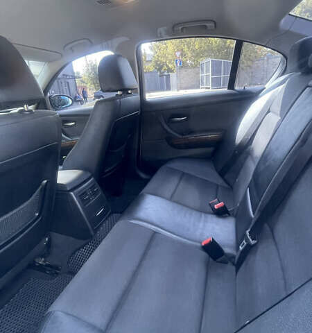 Серый БМВ 3 Серия, объемом двигателя 2 л и пробегом 265 тыс. км за 7500 $, фото 11 на Automoto.ua