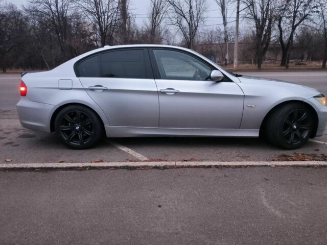 Серый БМВ 3 Серия, объемом двигателя 2 л и пробегом 330 тыс. км за 8300 $, фото 4 на Automoto.ua