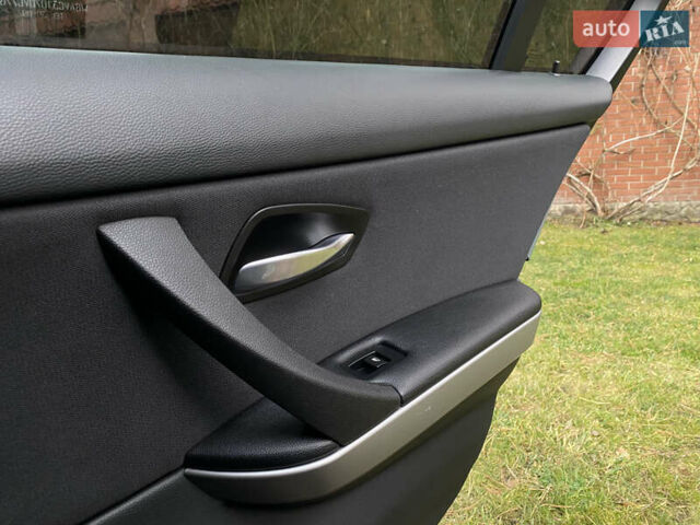 Серый БМВ 3 Серия, объемом двигателя 2 л и пробегом 217 тыс. км за 8500 $, фото 74 на Automoto.ua