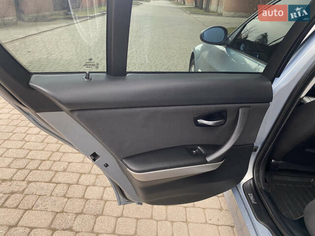 Серый БМВ 3 Серия, объемом двигателя 2 л и пробегом 217 тыс. км за 8500 $, фото 97 на Automoto.ua