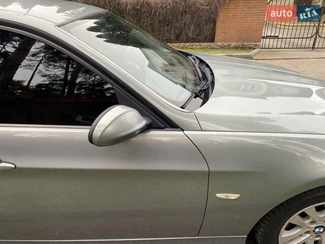 Серый БМВ 3 Серия, объемом двигателя 2 л и пробегом 217 тыс. км за 8500 $, фото 14 на Automoto.ua