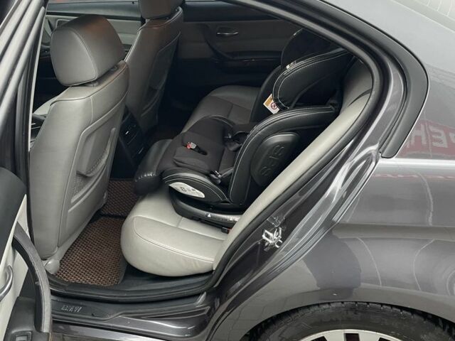 Серый БМВ 3 Серия, объемом двигателя 2 л и пробегом 308 тыс. км за 7700 $, фото 6 на Automoto.ua