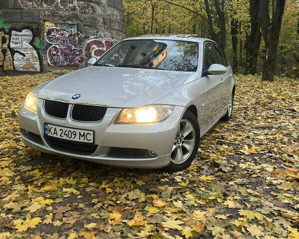 Серый БМВ 3 Серия, объемом двигателя 2 л и пробегом 200 тыс. км за 6200 $, фото 5 на Automoto.ua