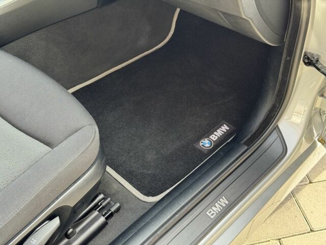 Серый БМВ 3 Серия, объемом двигателя 0 л и пробегом 219 тыс. км за 7400 $, фото 14 на Automoto.ua