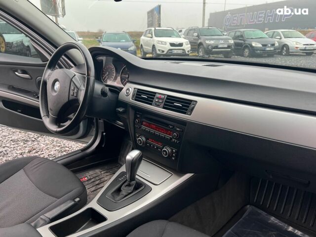 Серый БМВ 3 Серия, объемом двигателя 2 л и пробегом 217 тыс. км за 8990 $, фото 33 на Automoto.ua