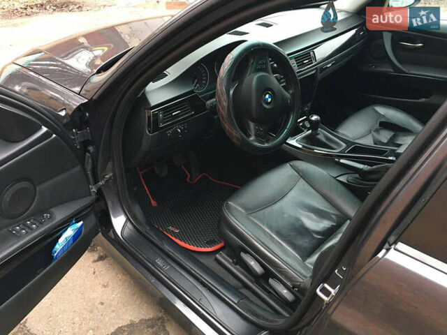 Серый БМВ 3 Серия, объемом двигателя 2 л и пробегом 236 тыс. км за 5800 $, фото 4 на Automoto.ua