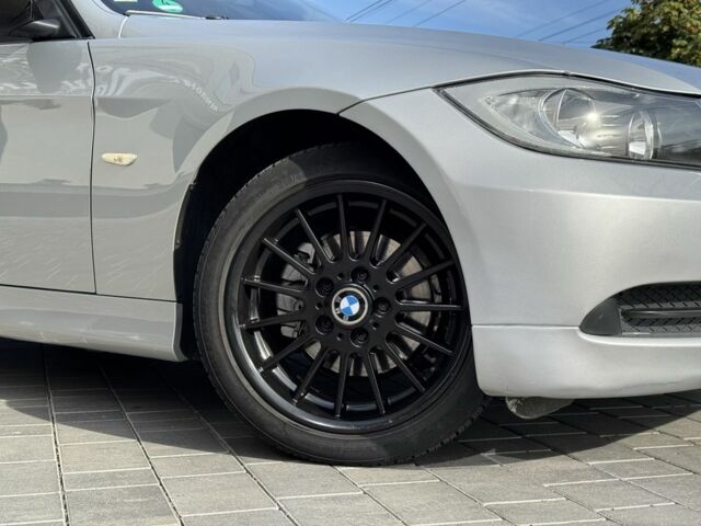 Серый БМВ 3 Серия, объемом двигателя 0 л и пробегом 219 тыс. км за 7400 $, фото 3 на Automoto.ua