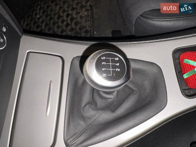 БМВ 3 Серія 2007 у Києві на Automoto.ua Сірий БМВ 3 Серія, об'ємом двигуна 2 л та пробігом 131 тис. км за 7000 $, фото 1 на Automoto.ua