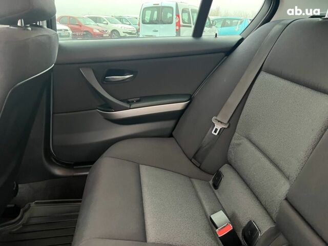 Серый БМВ 3 Серия, объемом двигателя 2 л и пробегом 217 тыс. км за 8990 $, фото 28 на Automoto.ua