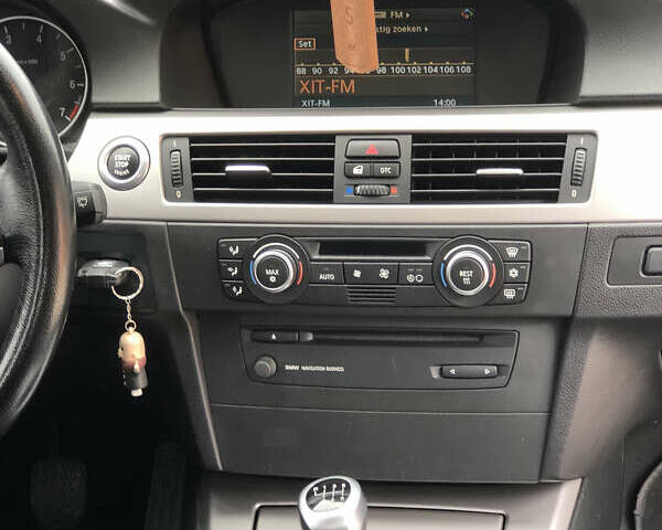 Сірий БМВ 3 Серія, об'ємом двигуна 2 л та пробігом 271 тис. км за 8200 $, фото 41 на Automoto.ua