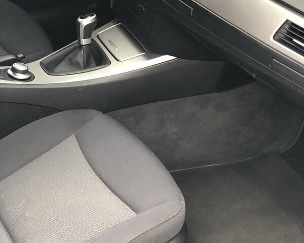 Сірий БМВ 3 Серія, об'ємом двигуна 2 л та пробігом 271 тис. км за 8200 $, фото 38 на Automoto.ua