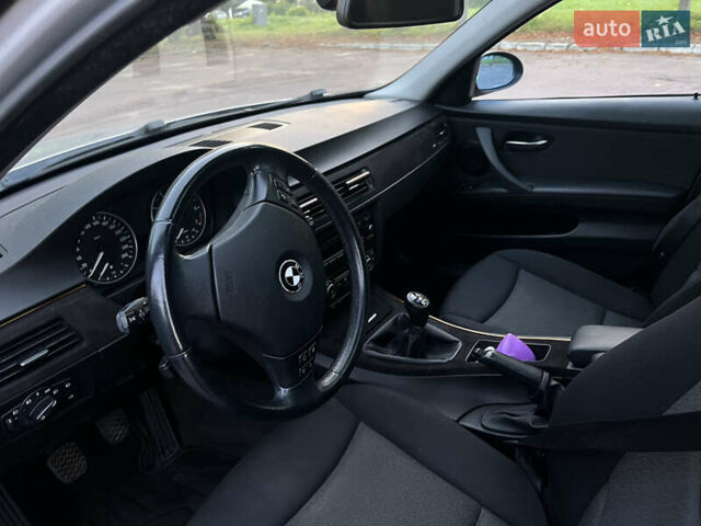 Серый БМВ 3 Серия, объемом двигателя 2 л и пробегом 136 тыс. км за 9500 $, фото 17 на Automoto.ua