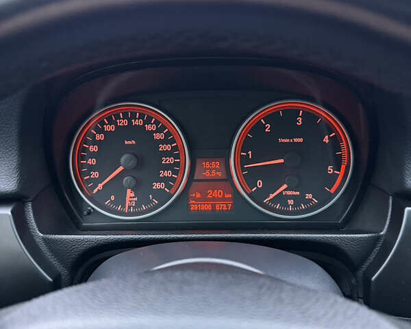 Сірий БМВ 3 Серія, об'ємом двигуна 3 л та пробігом 291 тис. км за 10500 $, фото 8 на Automoto.ua