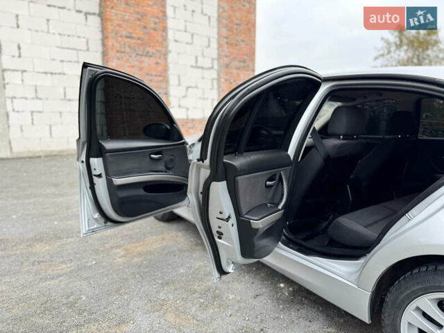 Серый БМВ 3 Серия, объемом двигателя 2 л и пробегом 303 тыс. км за 5500 $, фото 33 на Automoto.ua