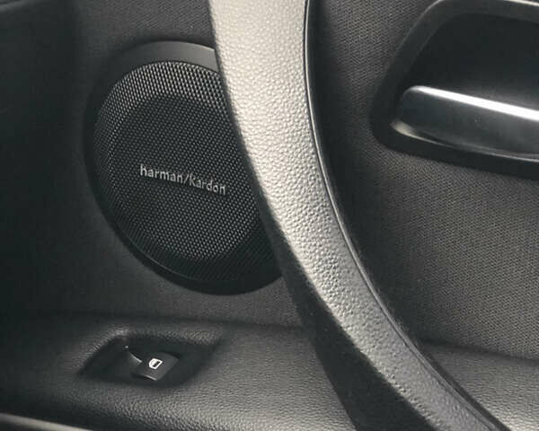 Сірий БМВ 3 Серія, об'ємом двигуна 2 л та пробігом 271 тис. км за 8200 $, фото 26 на Automoto.ua