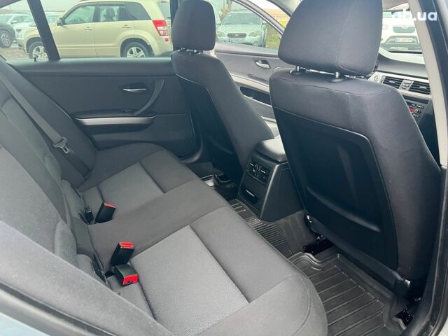 Серый БМВ 3 Серия, объемом двигателя 2 л и пробегом 217 тыс. км за 8990 $, фото 30 на Automoto.ua