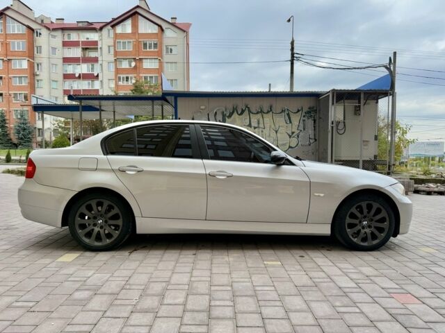 Серый БМВ 3 Серия, объемом двигателя 2 л и пробегом 212 тыс. км за 6299 $, фото 5 на Automoto.ua